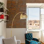 Iflat Minimal Design Apt In The Heart Of Rome