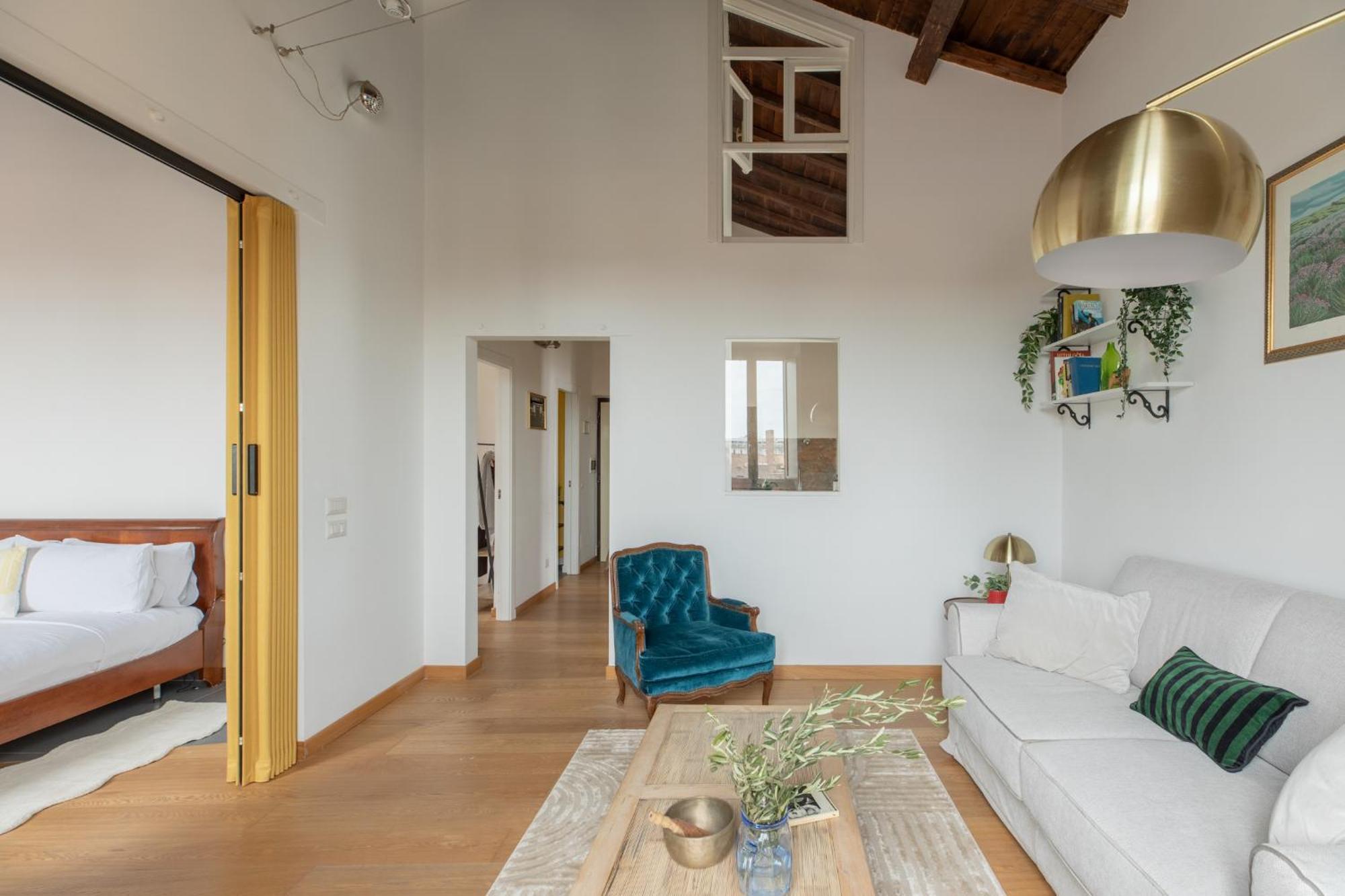 Iflat Minimal Design In The Heart Of Apartment Rom